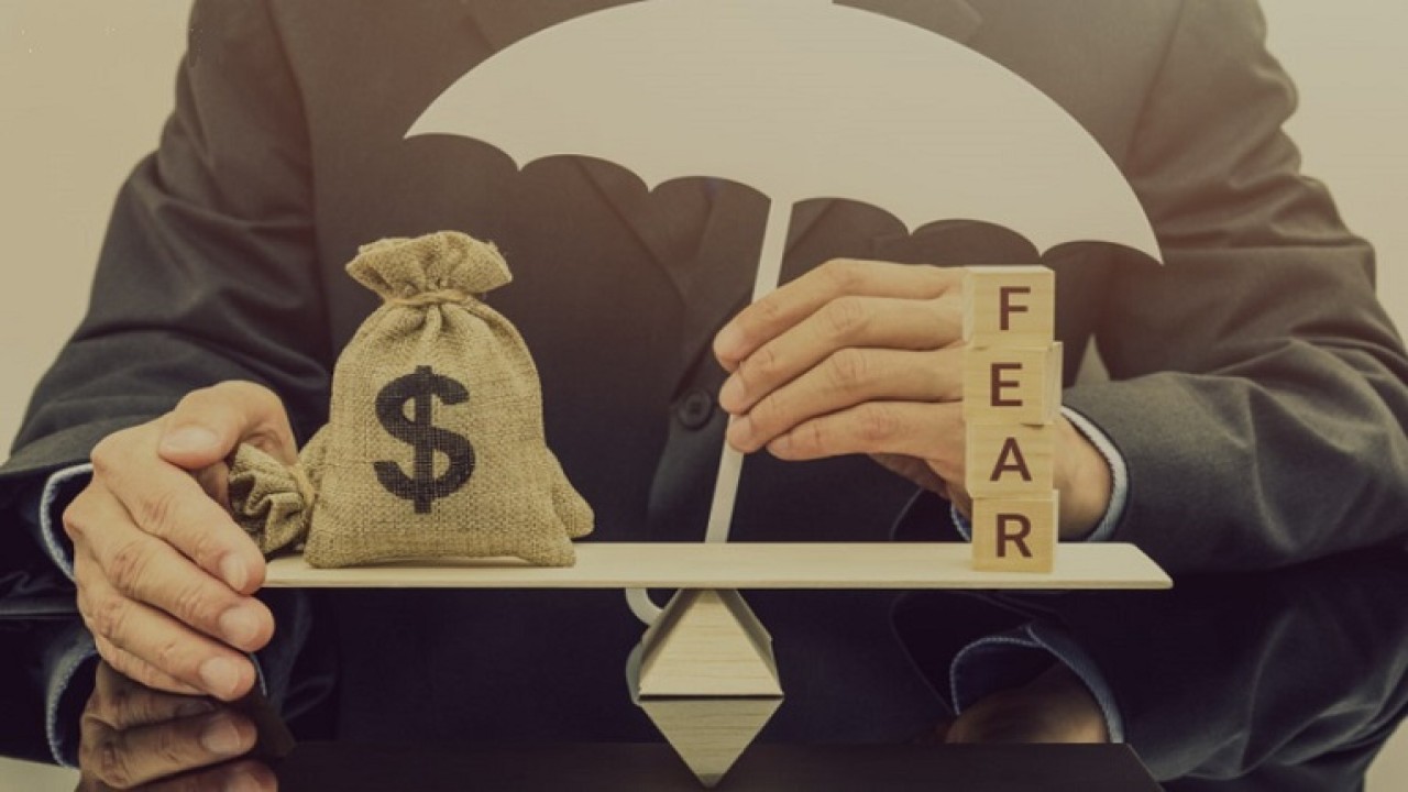 روان‌شناسی سرمایه‌گذاری در شرایط بی‌اعتمادی؛ تحلیل رفتار سرمایه‌گذاران و راهکارهای عبور از بحران‌های مالی در بازار سرمایه ایران